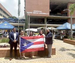 Estudiantes doctorales participan en congreso en Colombia 